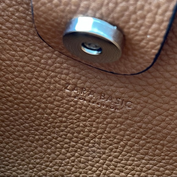 Zara Basic Tote - Picture 3 of 6